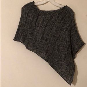 G.A.S. Sweaters - 🏡 MOVING SALE 🏡 Heathered Grey Sweater Poncho G.A.S. Sweaters - 🏡 MOVING SALE 🏡 Heathered Grey Sweater Poncho